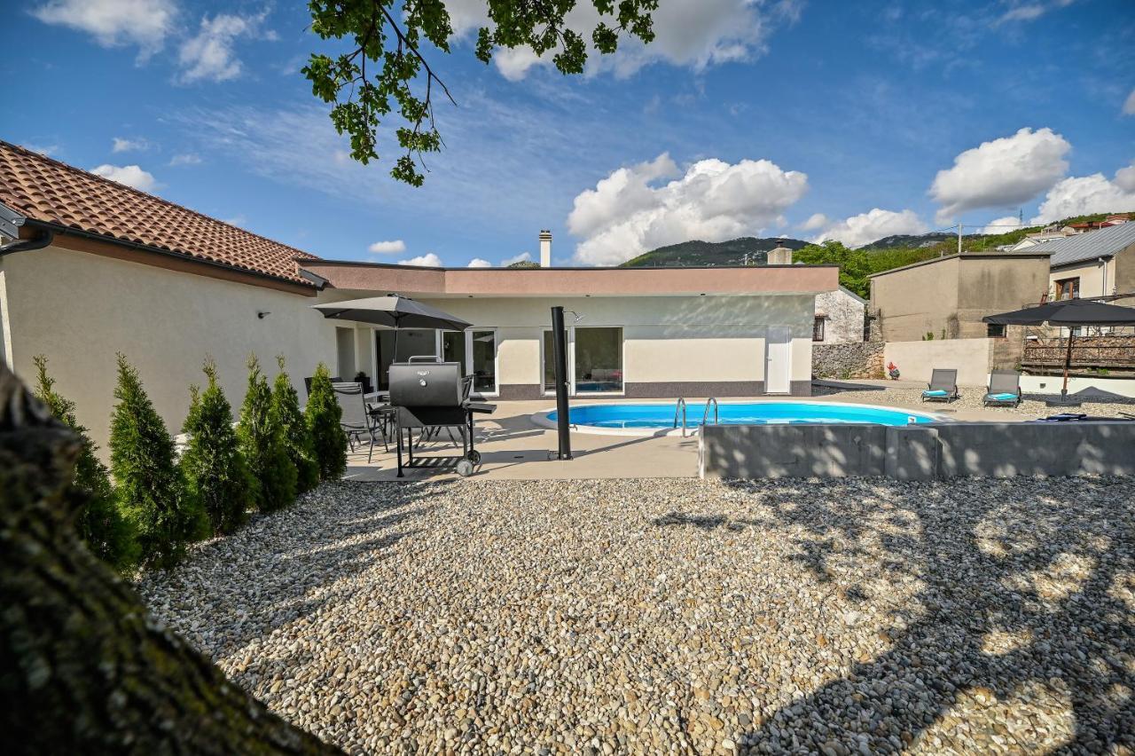Villa Burra Hreljin Extérieur photo