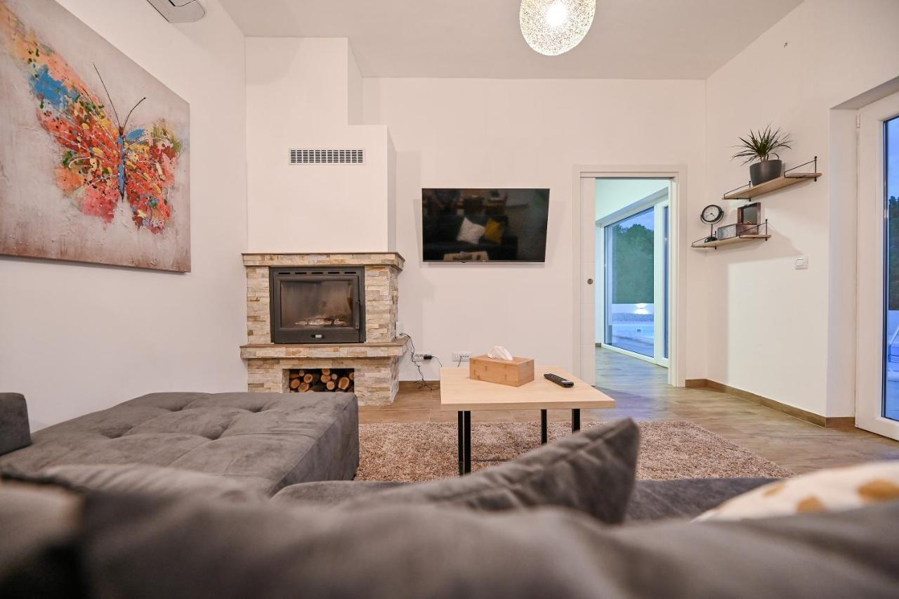 Villa Burra Hreljin Extérieur photo