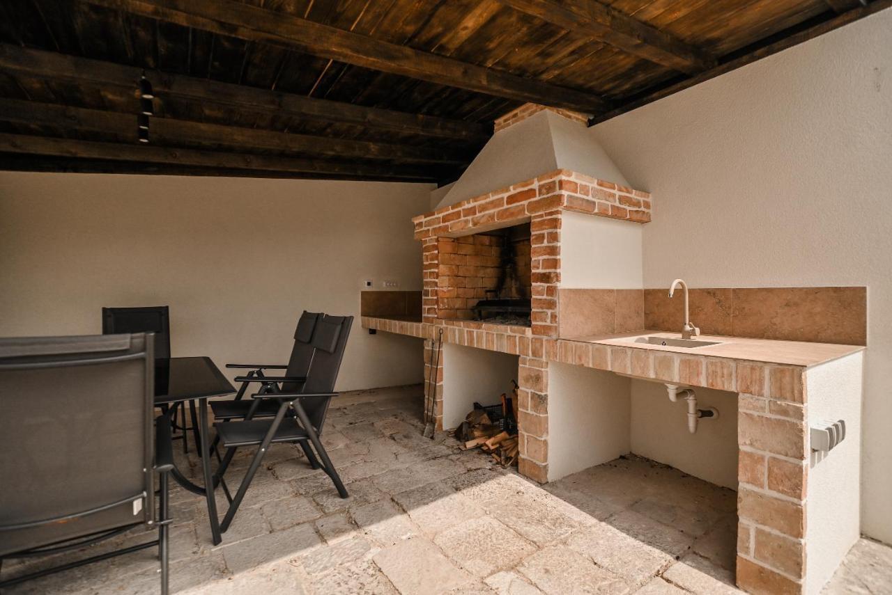 Villa Burra Hreljin Extérieur photo